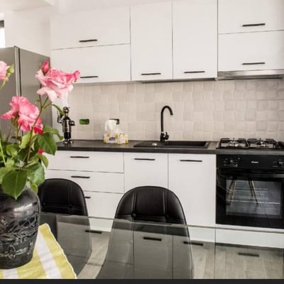 Аренда шикарных 2-комнатных апартаментов с террасой, 75 м², Констанца, Румыния